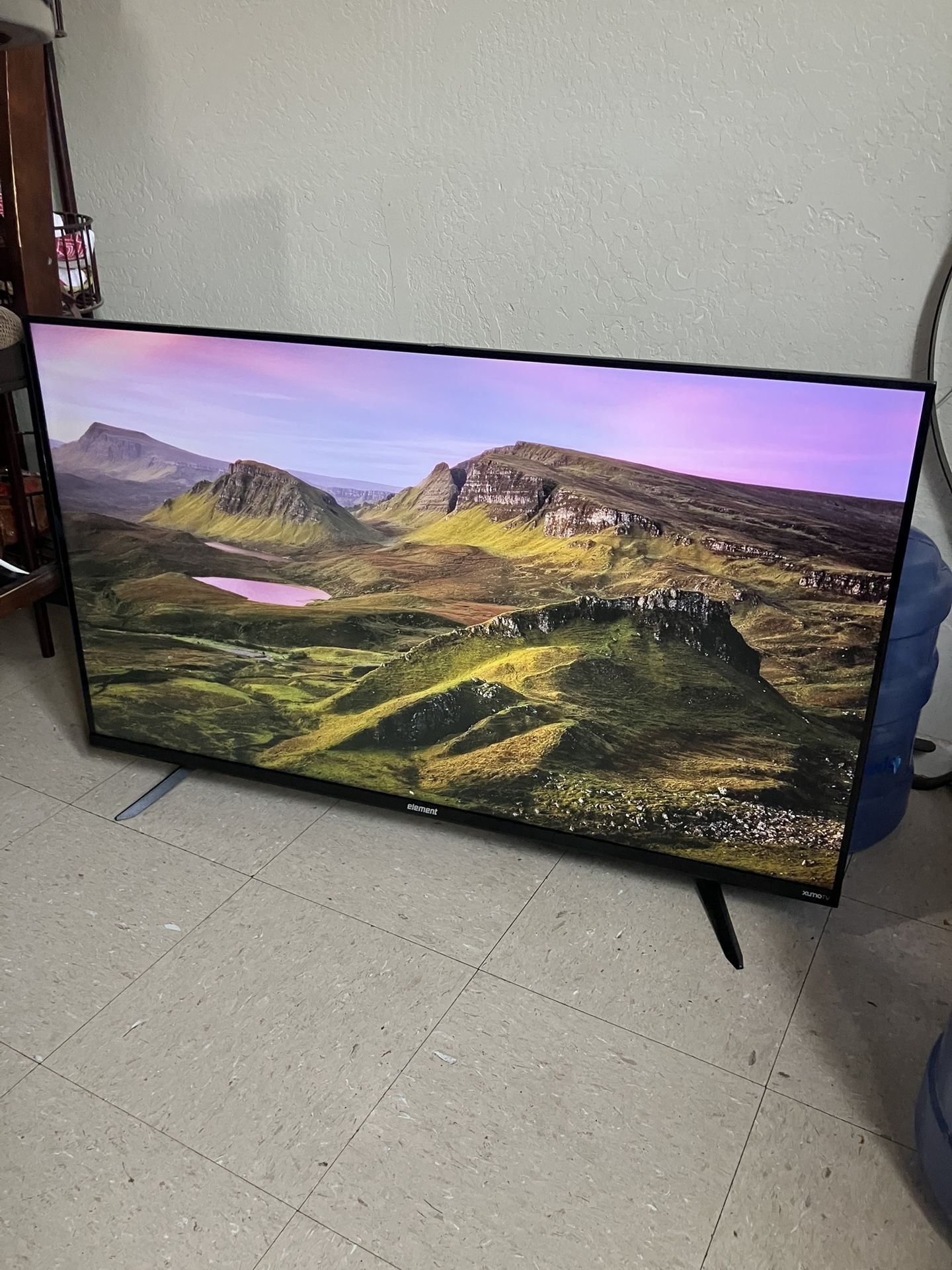 42” element Smart Tv