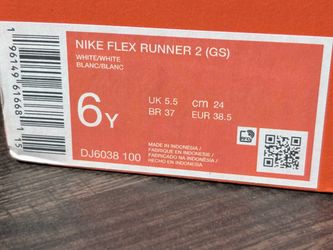 Nike Flex Runner 2 GS Size 6Y White
