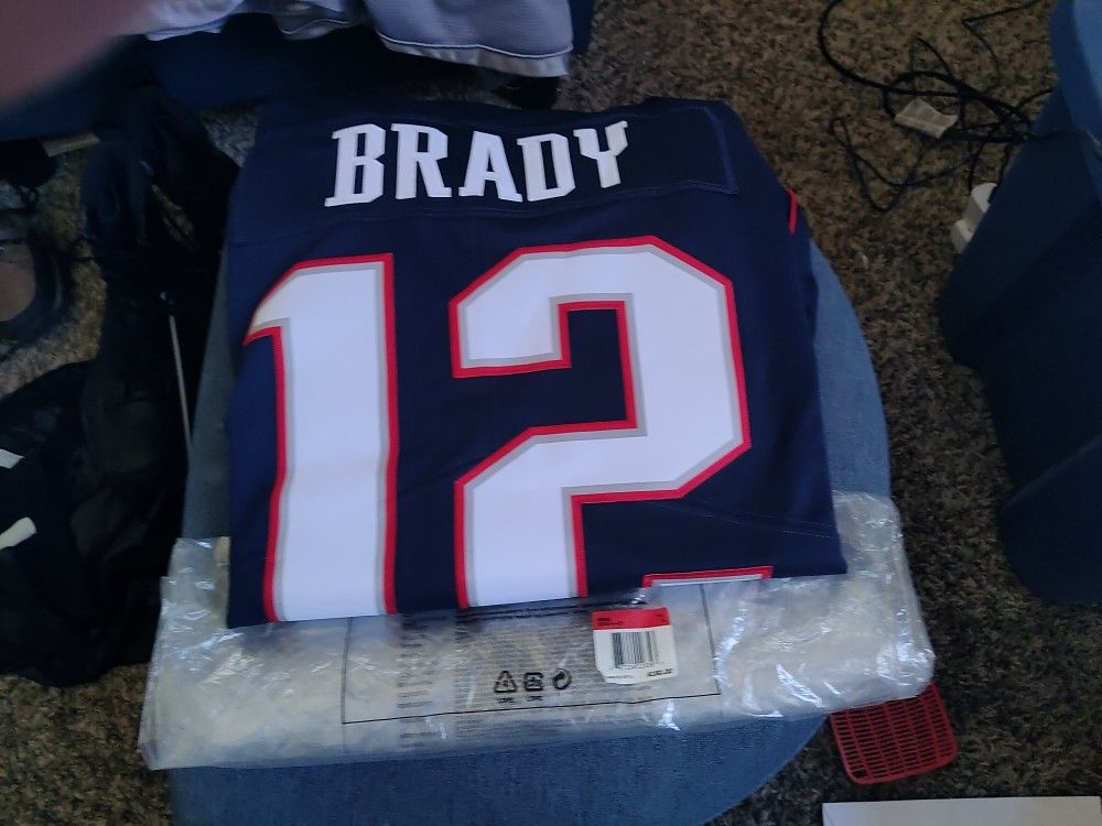Brand New Tom Brady #12 Patriots Jersey Size Large