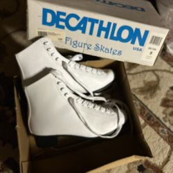 Ladies Figure Skates Size 8