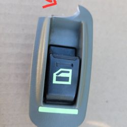 Tacoma Double Cab P.u. Rear Door Window Switch 