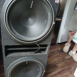2 Rockford Fosgate P2 15 And P1000 Amp