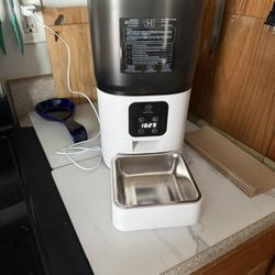 Pet Auto Feeder 