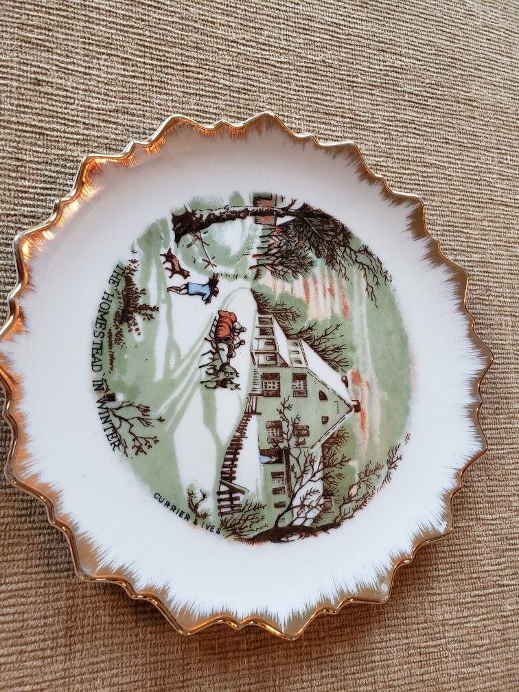 Vintage Currier and Ives The Homestead In Winter 7" Plate