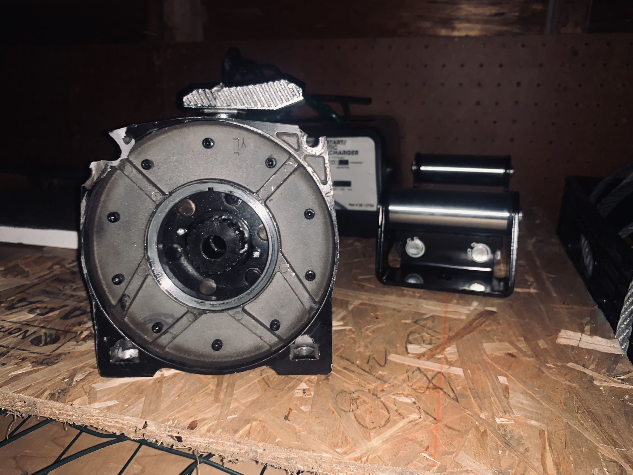 Badland ZXR 12,000 Winch for Sale in Cleveland, OH OfferUp