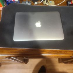 Apple MacBook 