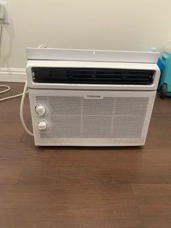 TOSHIBA AIR CONDITIONER