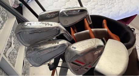 Golf clubs and Bag