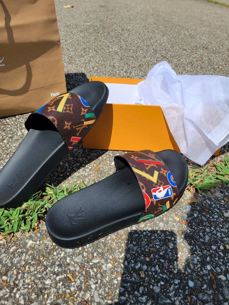 Louis Vuitton slides for Sale in Dallas, TX - OfferUp