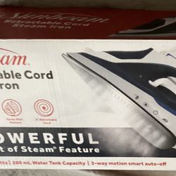 Retractable Cord Steam Iron 