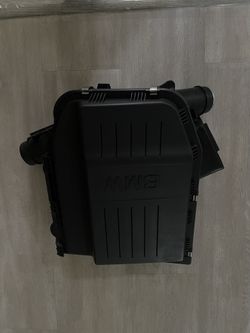 BMW FILTER CLEANER AIRBOX ASSEMBLY OEM