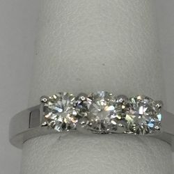 Ladies 14k White Gold 3 Natural Diamond 1.00 Carat Ring