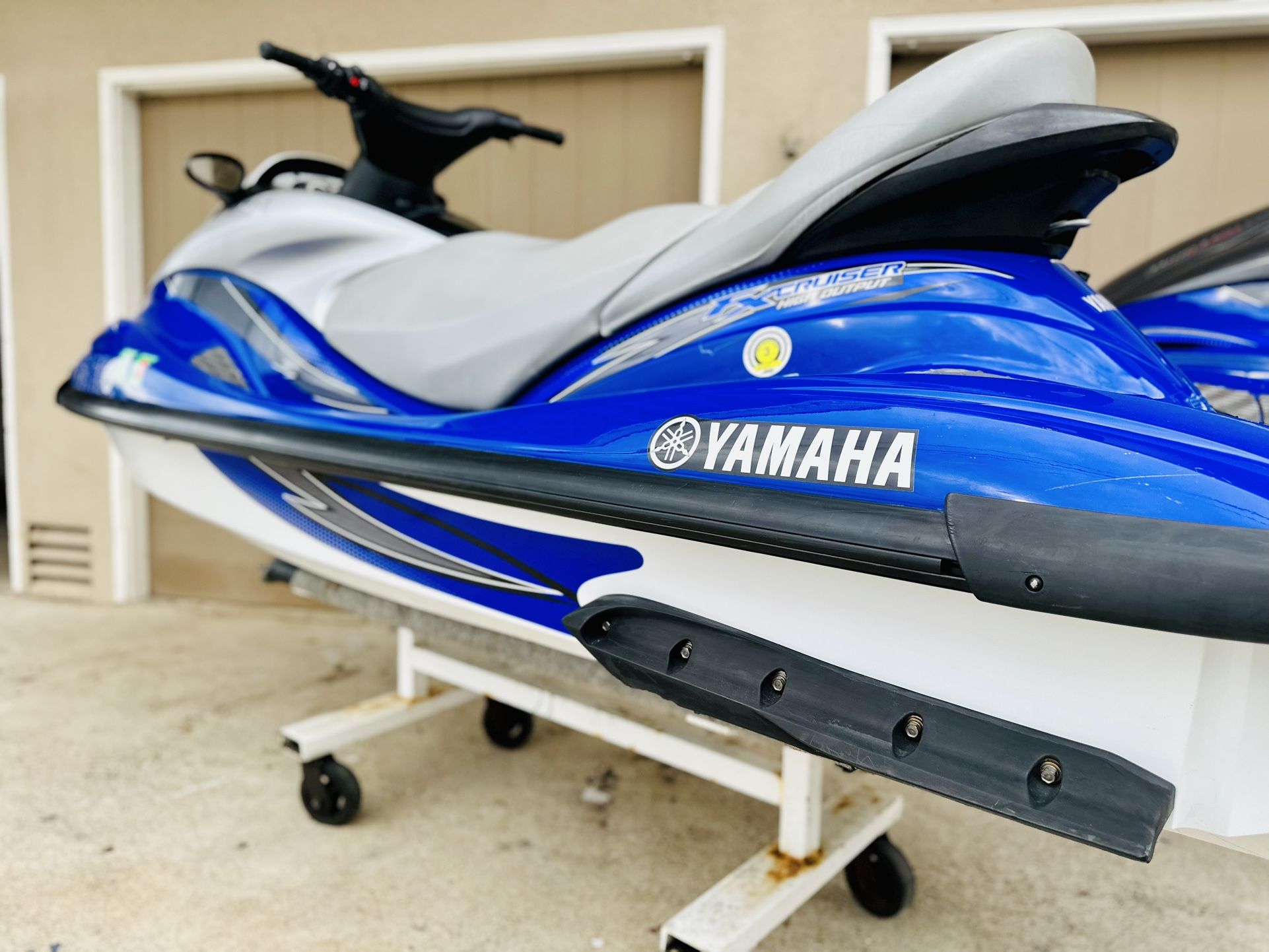 2005 Two Yamaha FX HO cruiser Waverunners / skis and trailer clean