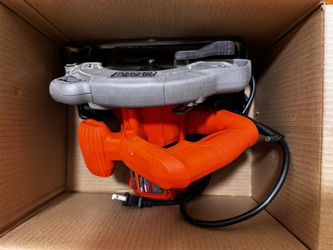Black And Decker Circular Saw 13 Amp With Saw Blade