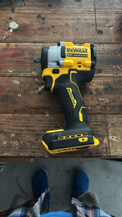 Dewalt 20v Impact wrench Dcf923 3/8