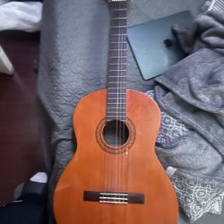 Yamaha Guitar 6 String 