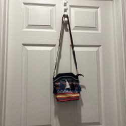 Women’s cross body purse