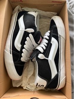 Men’s Vans Knu Mid size 10