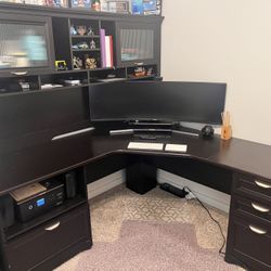 Large Corner Desk