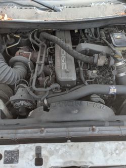12 valve Cummins diesel