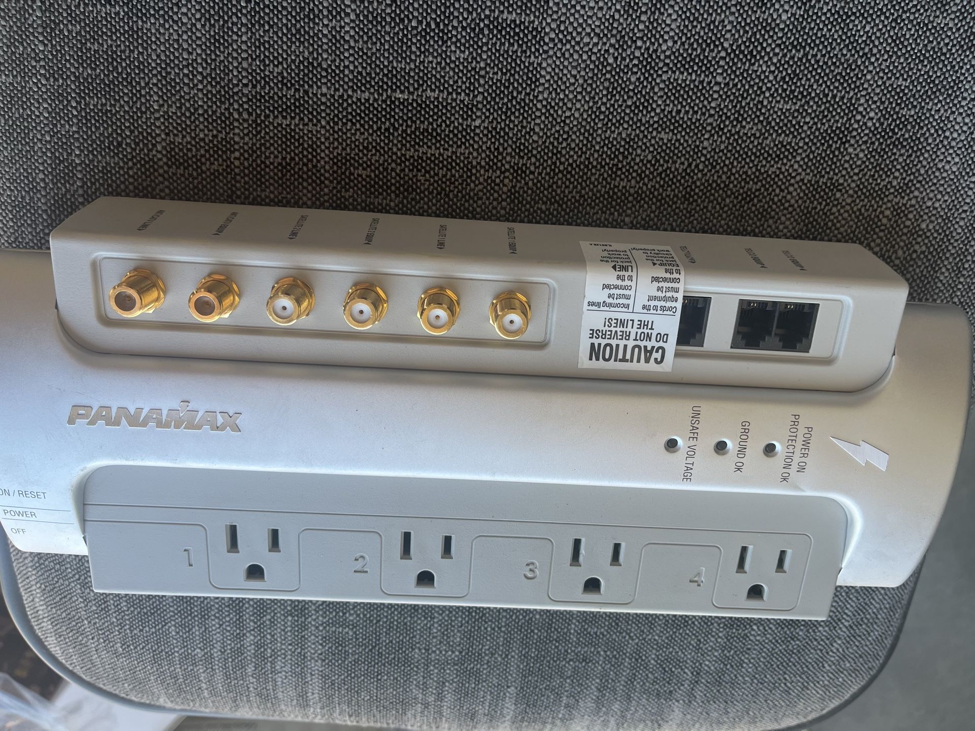 Panamax M8-EX 8-Outlet Surge Suppressor/Protector,