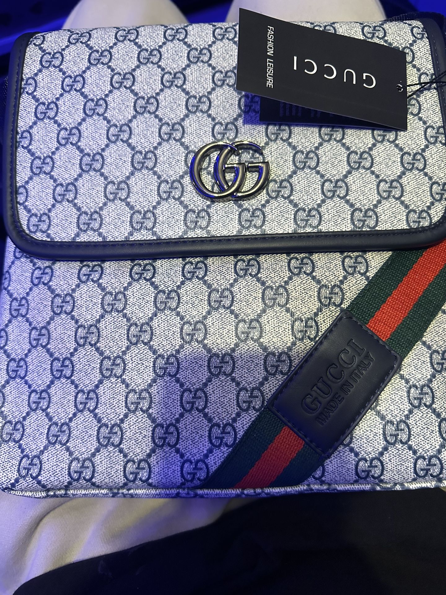 Gucci Unisex Messenger Style Bag