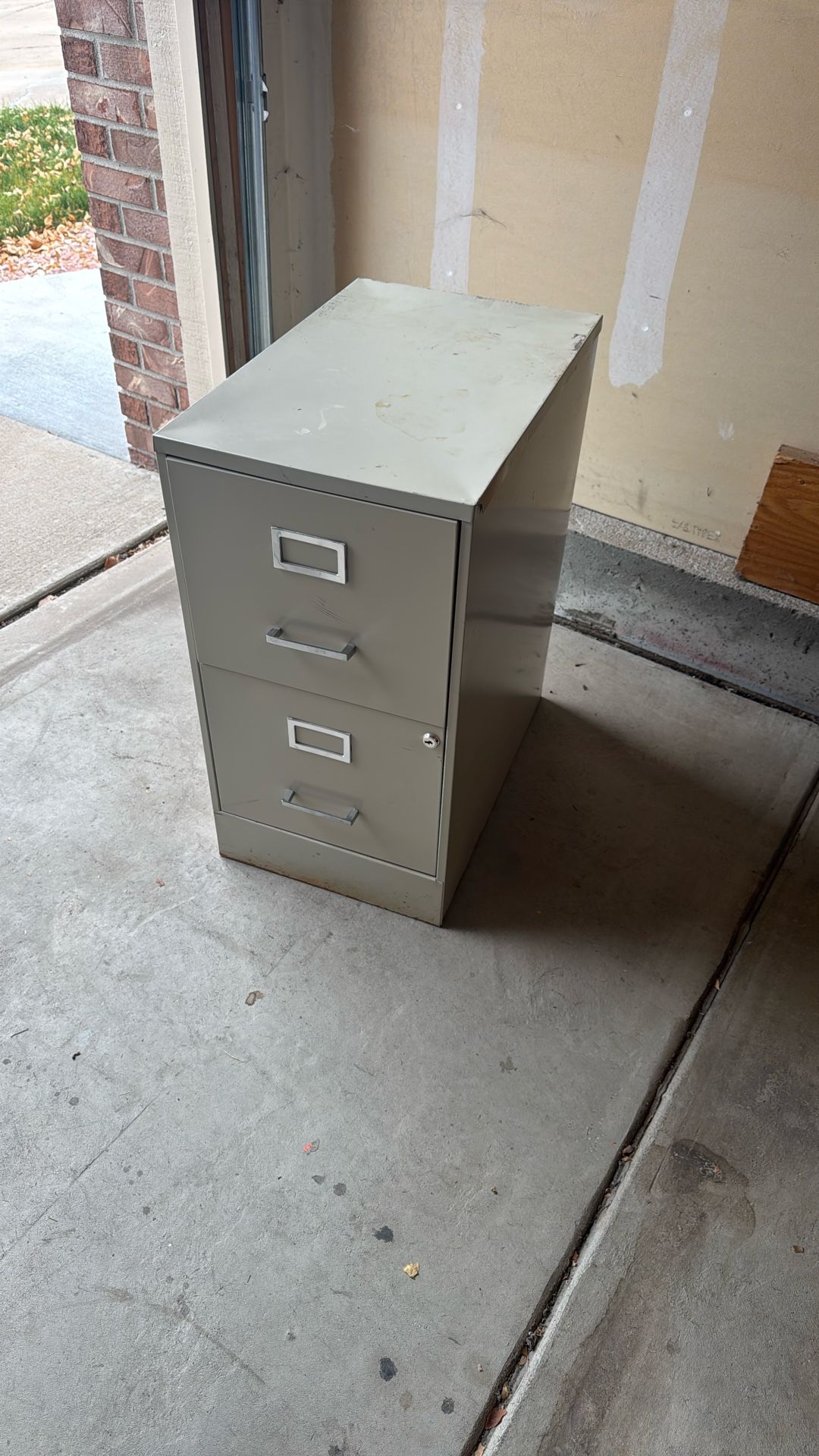 Metal Filing Cabinet (Tan)