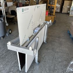 Flipper Table With Divider