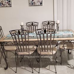Dinning Table And 6 Chairs