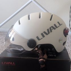 LIVALL L23 Cycling Helmet with Removable Visor - Medium Matte White New Open Box