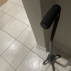 Quad Cane (300 lb) - Adjustable Walking Cane with A Large 4 Pronged Base for Extra Balance & Stability, Walking Canes For Seniors, Walking Cane For Me