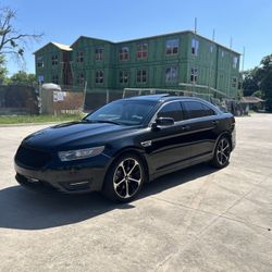 2014 Ford Taurus