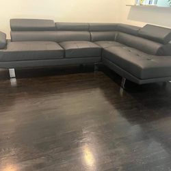 New Black Sectional Couch ! Free Delivery 🚚 ! Financing Available  ! 