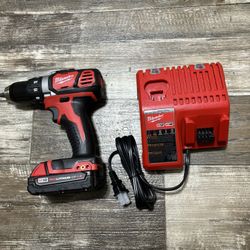 Milwaukee M18 1/2 In Drill / Driver