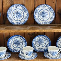 English Ironstone Set,16 Pieces,4-7” Plates,4-6 1/2” Bowls,4 Cups,4 Saucers.