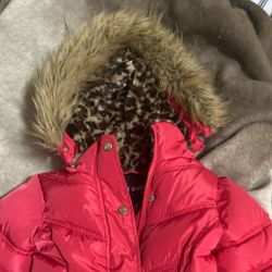 Child’s Size 5/6 Steve Madden Puffy Hooded Winter Jacket Like New