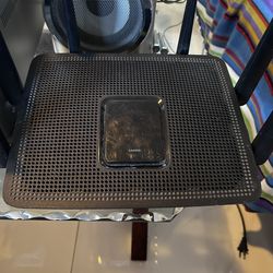 NETGEAR AC1900 Smart WiFi Router