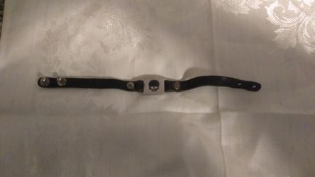 Skull bracelet leather band
