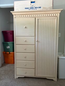 Cream Wood Bedroom Set
