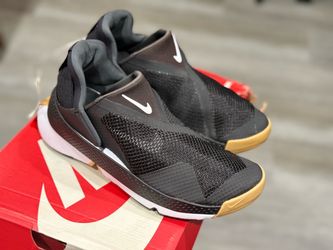 Nike GO FlyEase Black Gum Women’s Size 8 Women’s / Size 6Y NEW