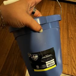 Blue Oval Bucket 