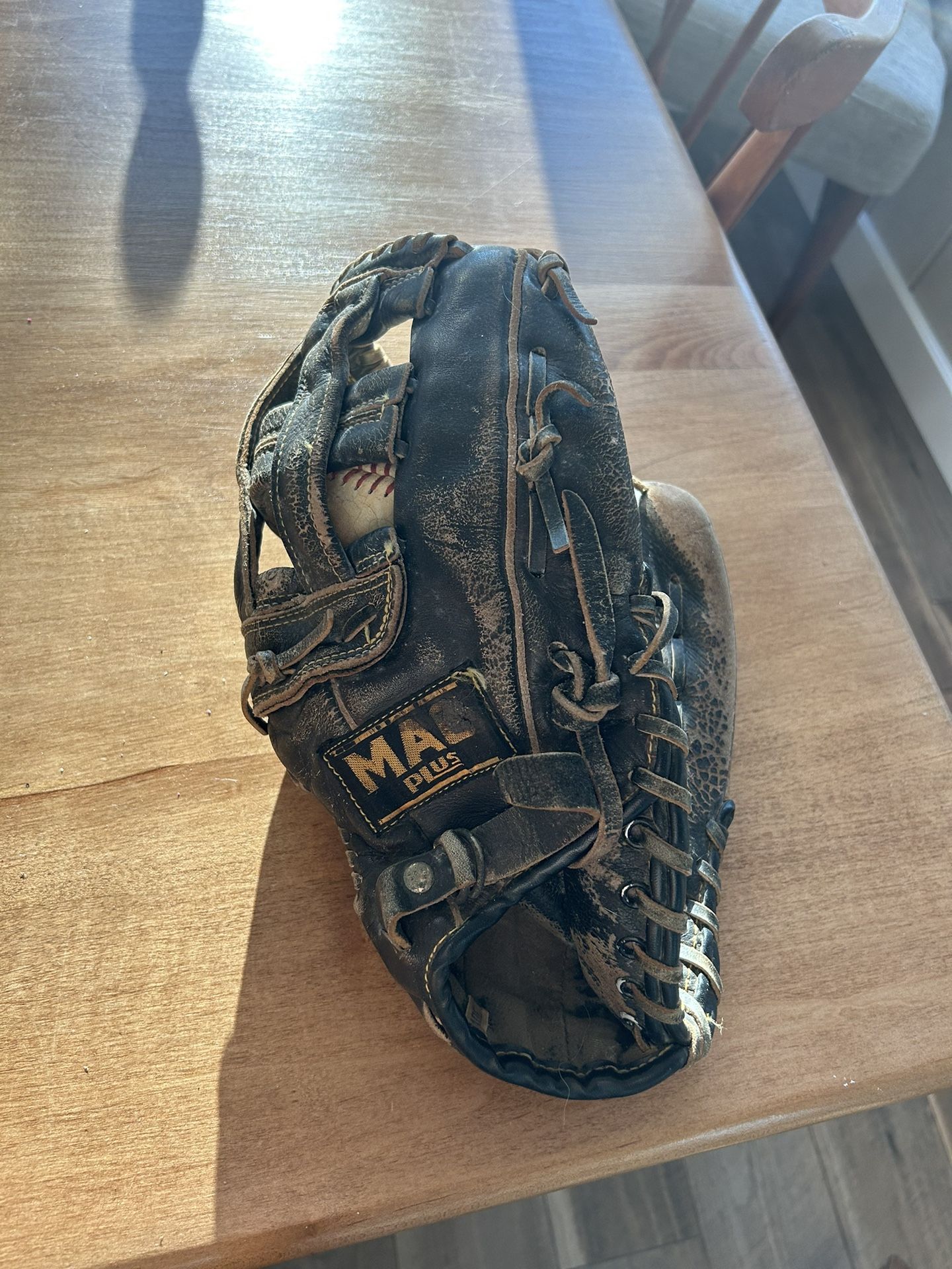 Mag Plus Adult Softball Glove for Sale in Clarkesville, GA OfferUp