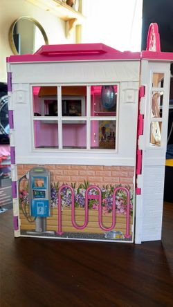 Barbie kitchen