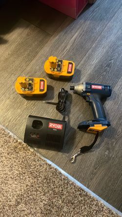 Ryobi drill/2 batteries, and charger