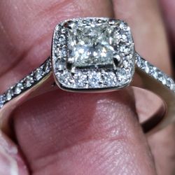 14kt White Gold Diamond Ring
