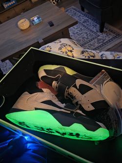 Chase B jumpman jacks size 12 "autographed box"