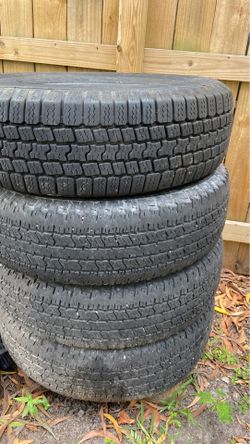 Used tires 235/75R17