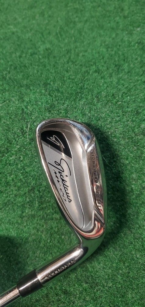 Jack Nicklaus MV-20 Signature Series Pitching Wedge Golf Club, RH 