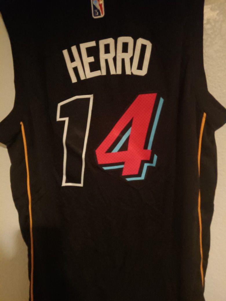 Miami Heat Jerseys XL /XXL