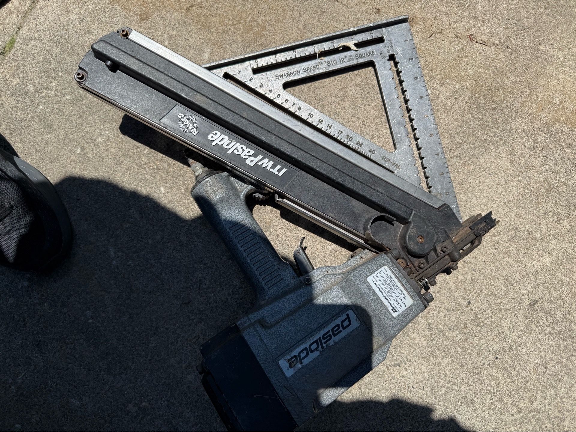 Paslode draining nailer and square